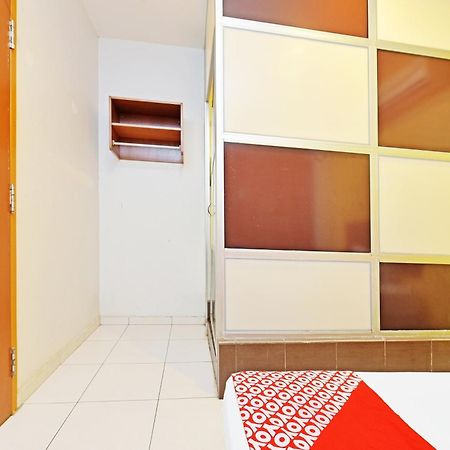 Oyo 582 Hotel Walk Inn Kampong Pasir Puteh  Exteriör bild