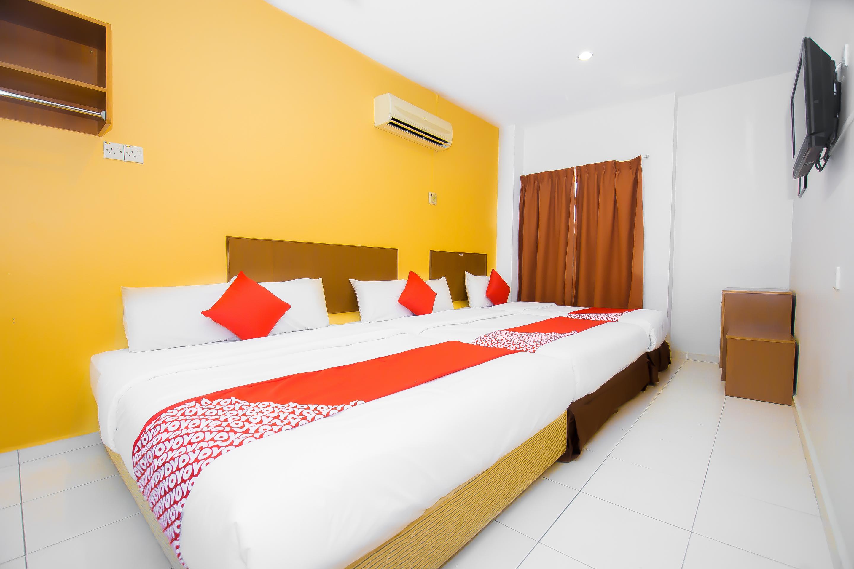 Oyo 582 Hotel Walk Inn Kampong Pasir Puteh  Exteriör bild