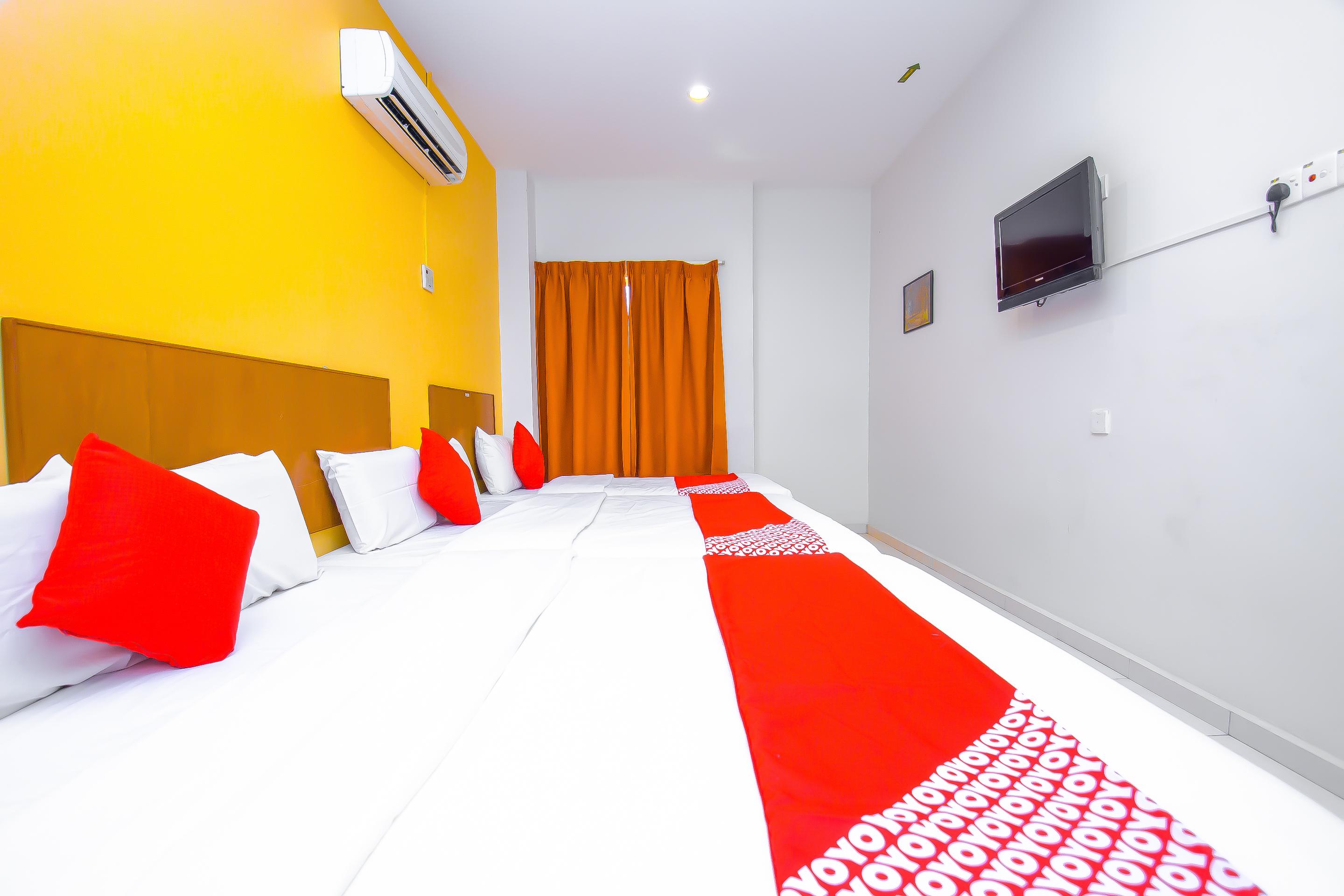 Oyo 582 Hotel Walk Inn Kampong Pasir Puteh  Exteriör bild