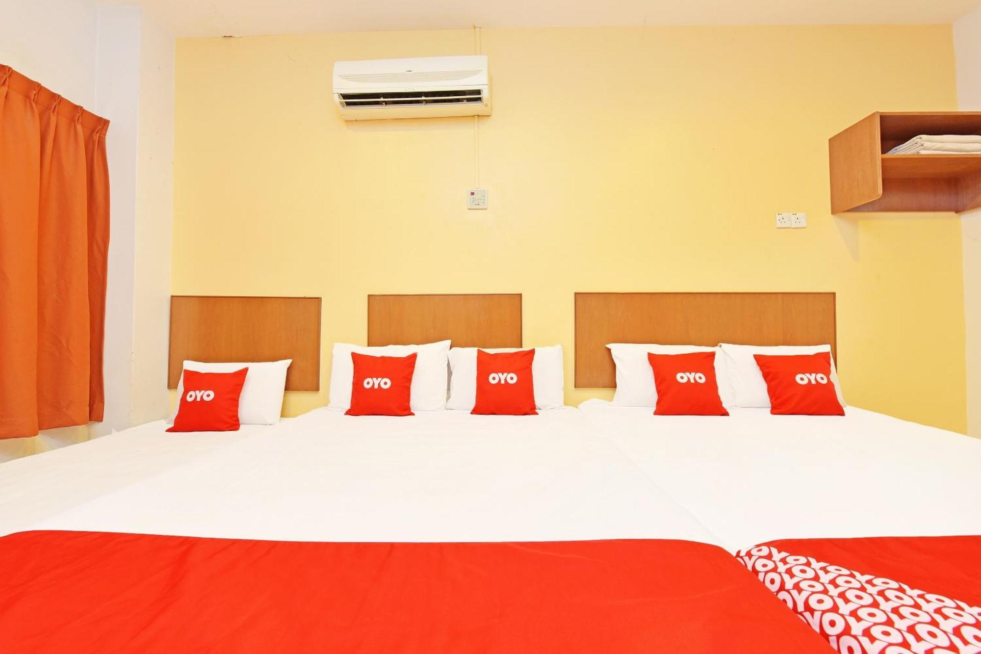 Oyo 582 Hotel Walk Inn Kampong Pasir Puteh  Exteriör bild