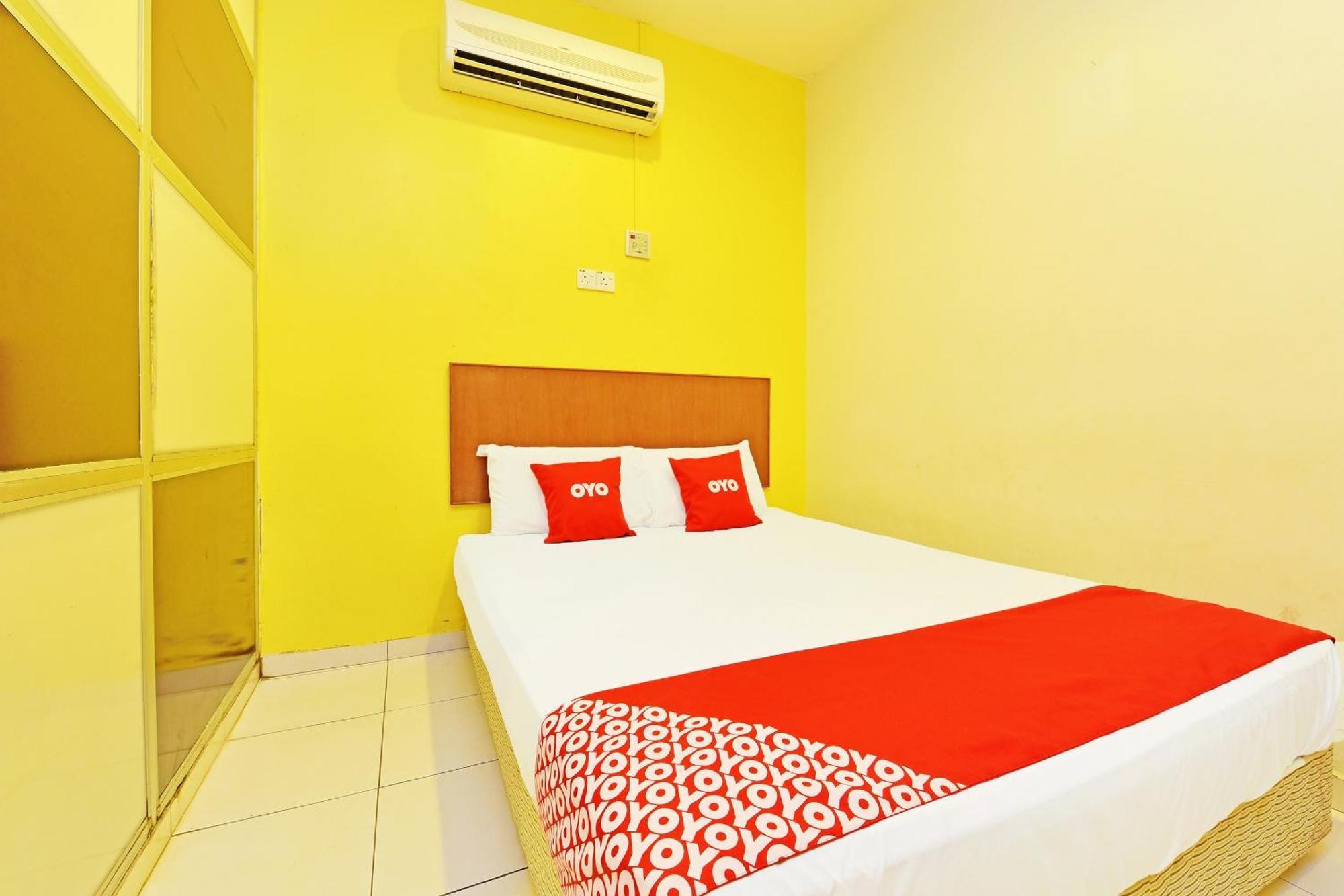 Oyo 582 Hotel Walk Inn Kampong Pasir Puteh  Exteriör bild