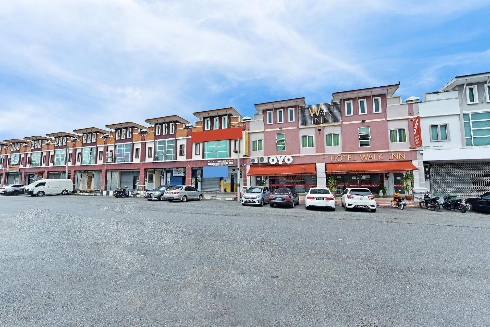 Oyo 582 Hotel Walk Inn Kampong Pasir Puteh  Exteriör bild