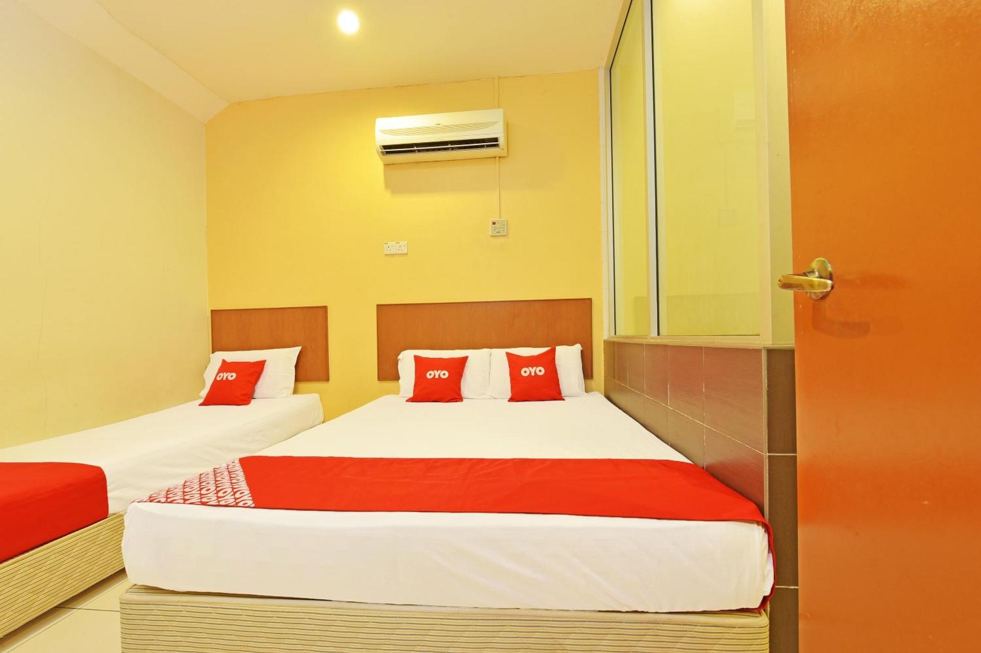 Oyo 582 Hotel Walk Inn Kampong Pasir Puteh  Exteriör bild