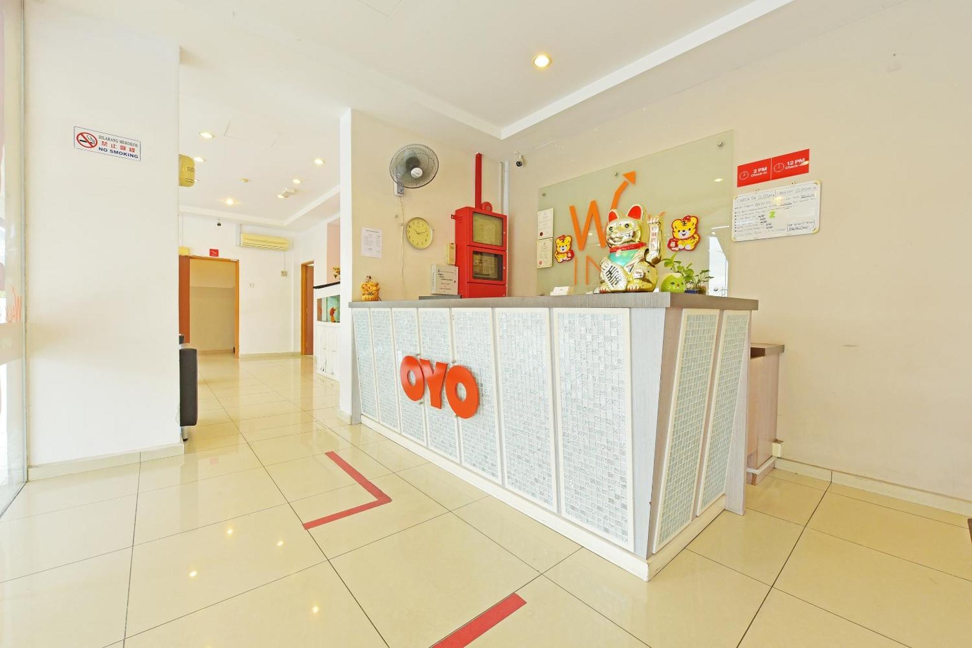 Oyo 582 Hotel Walk Inn Kampong Pasir Puteh  Exteriör bild